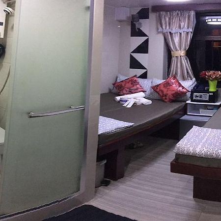Skystar Hostel Hongkong Exteriör bild