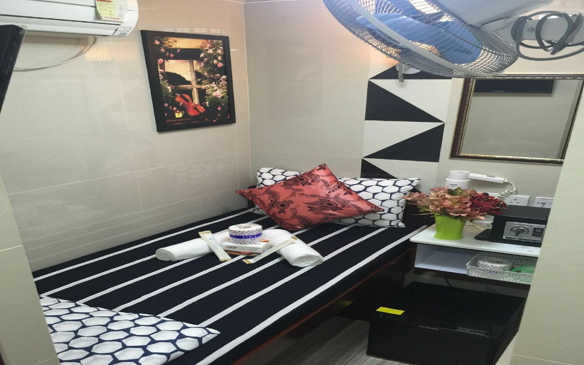 Skystar Hostel Hongkong Exteriör bild